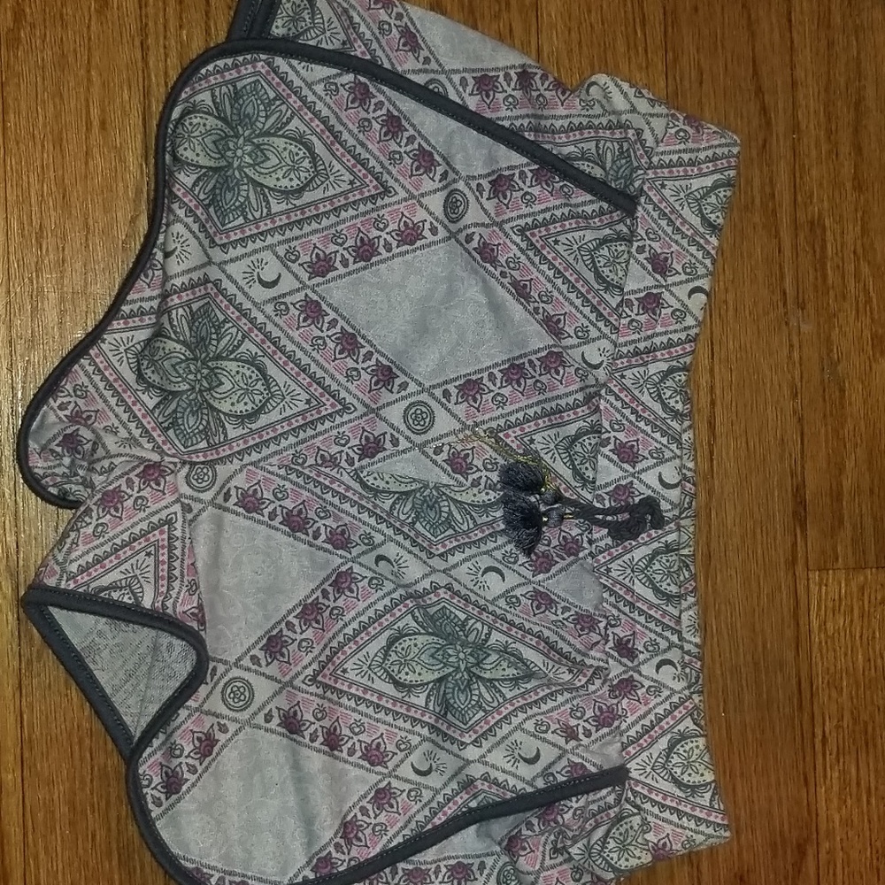 Shorts - Picture 2 of 2